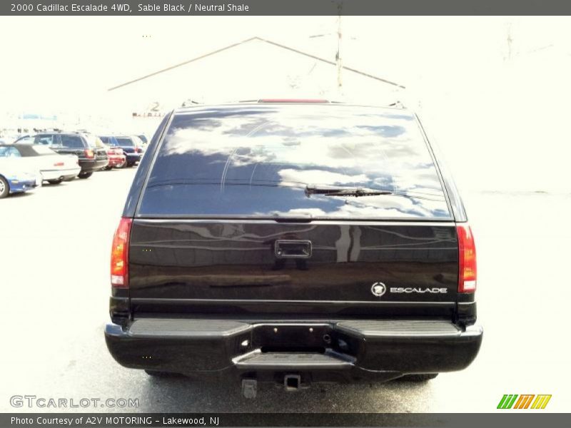 Sable Black / Neutral Shale 2000 Cadillac Escalade 4WD