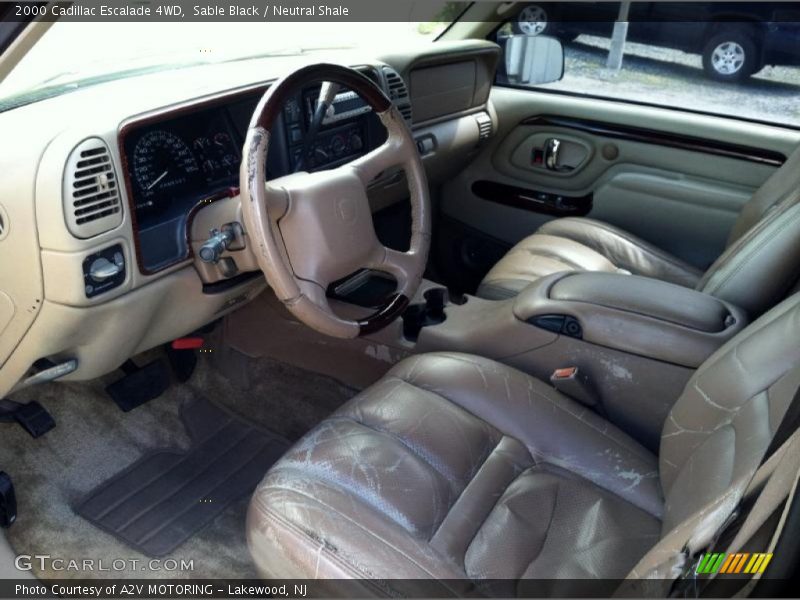 Sable Black / Neutral Shale 2000 Cadillac Escalade 4WD