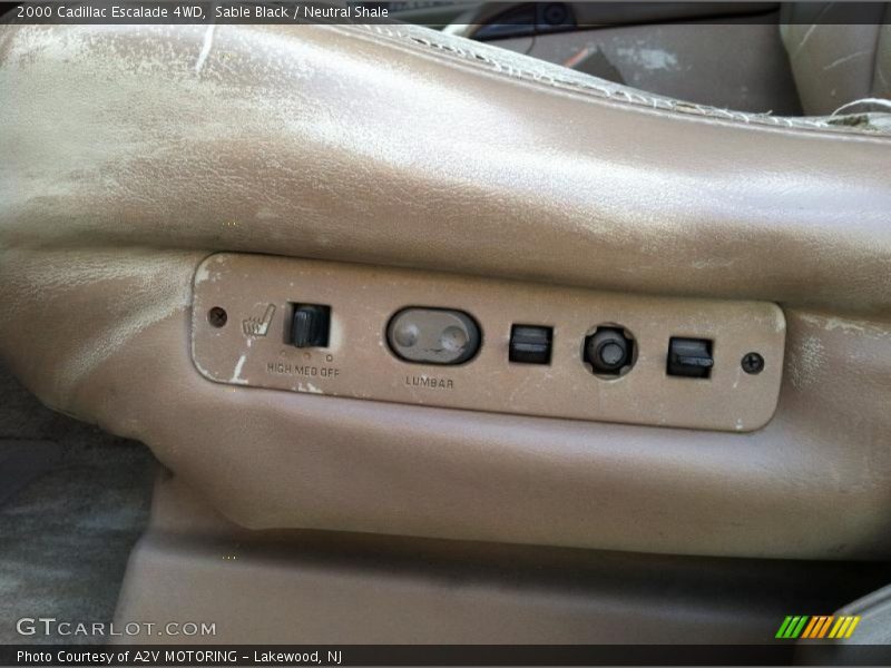 Sable Black / Neutral Shale 2000 Cadillac Escalade 4WD