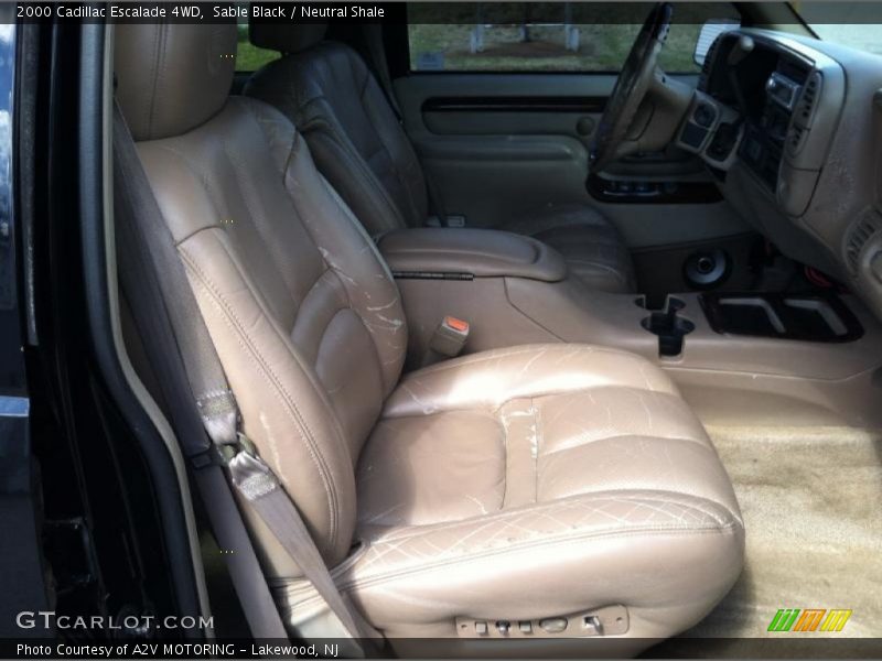 Sable Black / Neutral Shale 2000 Cadillac Escalade 4WD