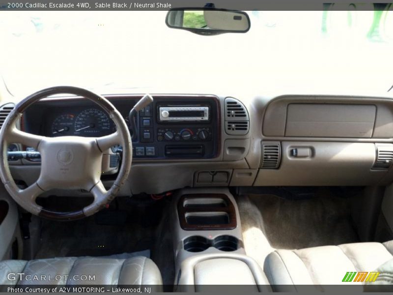 Sable Black / Neutral Shale 2000 Cadillac Escalade 4WD