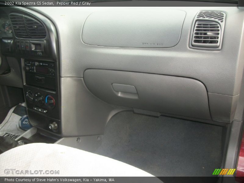 Pepper Red / Gray 2002 Kia Spectra GS Sedan