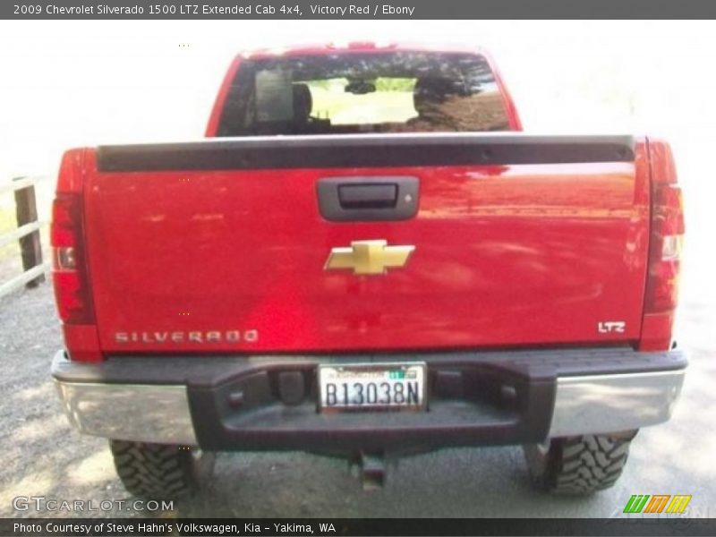 Victory Red / Ebony 2009 Chevrolet Silverado 1500 LTZ Extended Cab 4x4