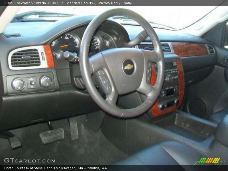 Victory Red / Ebony 2009 Chevrolet Silverado 1500 LTZ Extended Cab 4x4