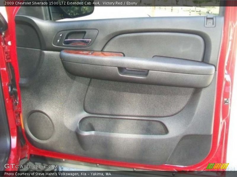 Victory Red / Ebony 2009 Chevrolet Silverado 1500 LTZ Extended Cab 4x4