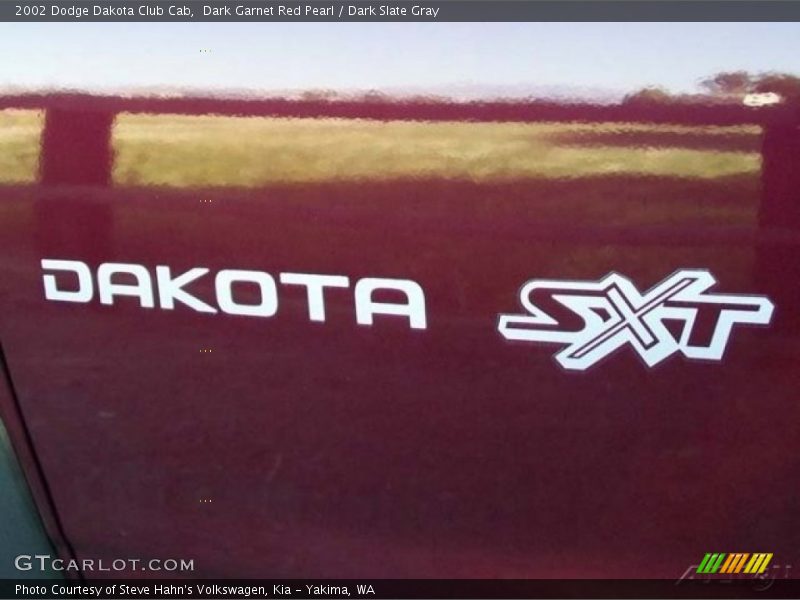 Dark Garnet Red Pearl / Dark Slate Gray 2002 Dodge Dakota Club Cab
