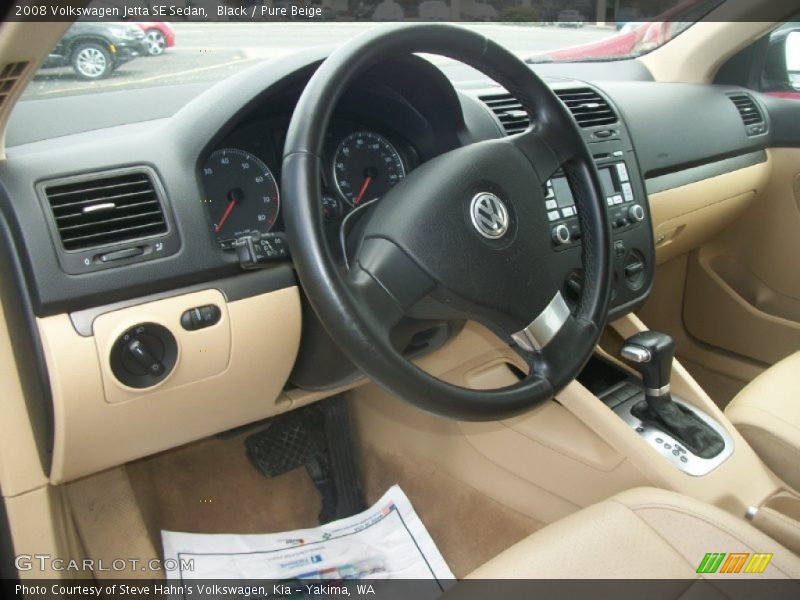 Black / Pure Beige 2008 Volkswagen Jetta SE Sedan
