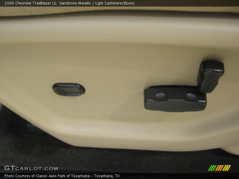 Sandstone Metallic / Light Cashmere/Ebony 2006 Chevrolet TrailBlazer LS