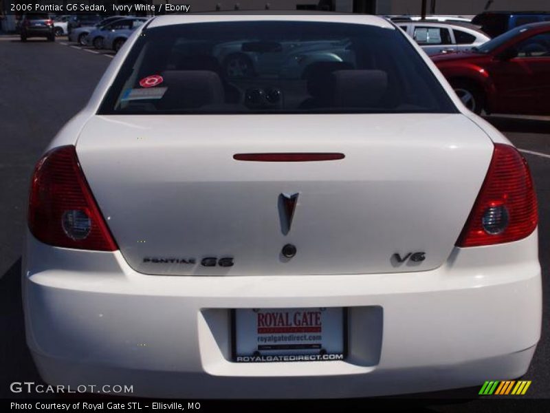 Ivory White / Ebony 2006 Pontiac G6 Sedan