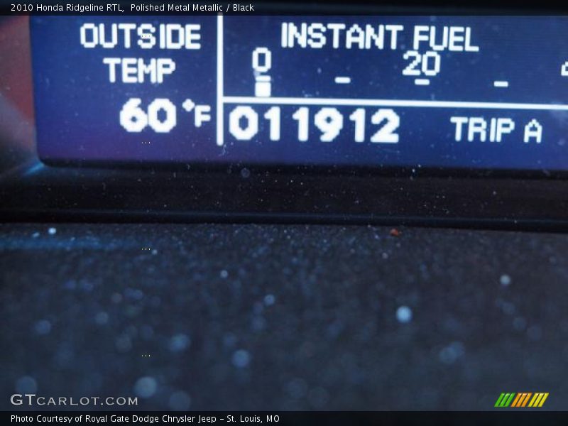 Polished Metal Metallic / Black 2010 Honda Ridgeline RTL