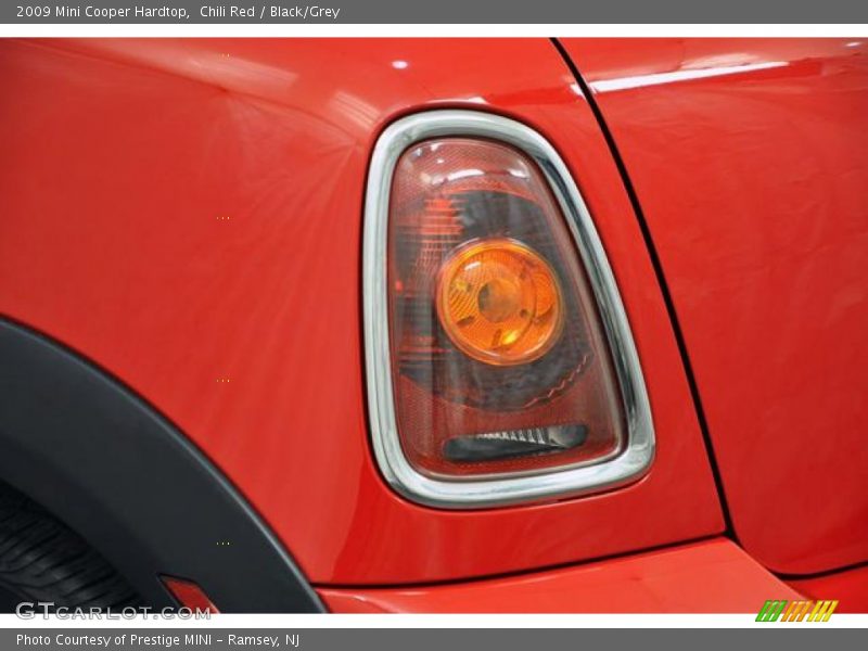 Chili Red / Black/Grey 2009 Mini Cooper Hardtop