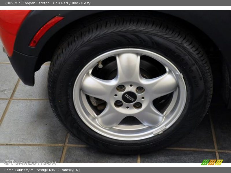 Chili Red / Black/Grey 2009 Mini Cooper Hardtop