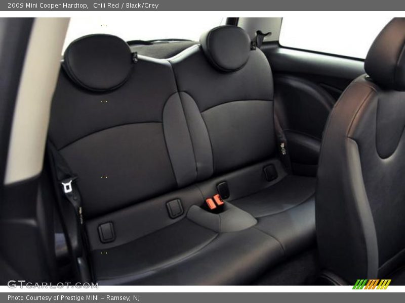 Chili Red / Black/Grey 2009 Mini Cooper Hardtop