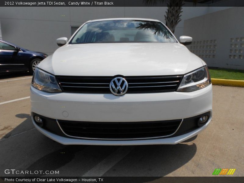 Candy White / Titan Black 2012 Volkswagen Jetta TDI Sedan