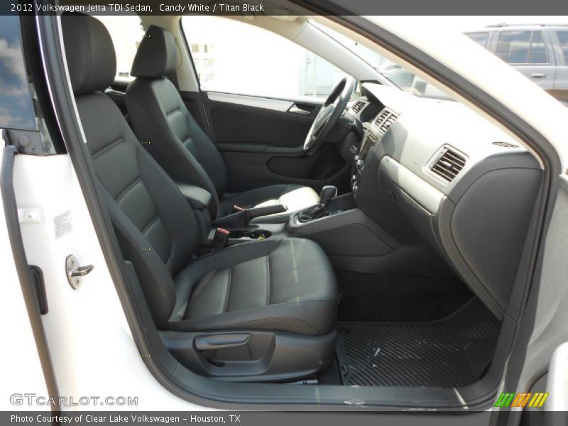 Candy White / Titan Black 2012 Volkswagen Jetta TDI Sedan