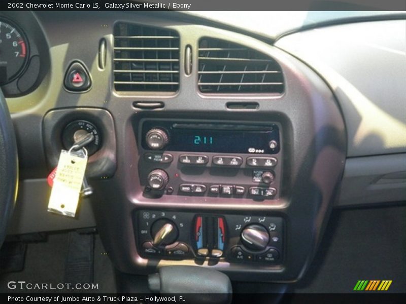 Galaxy Silver Metallic / Ebony 2002 Chevrolet Monte Carlo LS