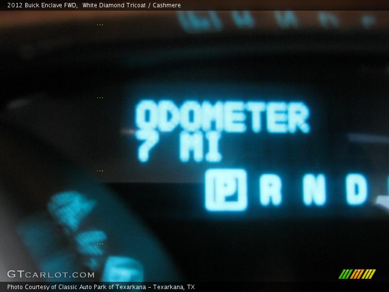 White Diamond Tricoat / Cashmere 2012 Buick Enclave FWD