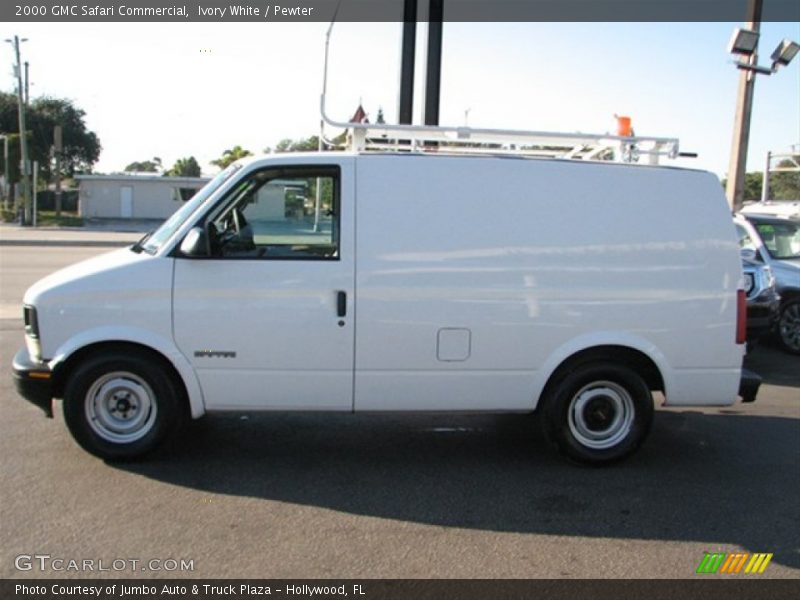 Ivory White / Pewter 2000 GMC Safari Commercial