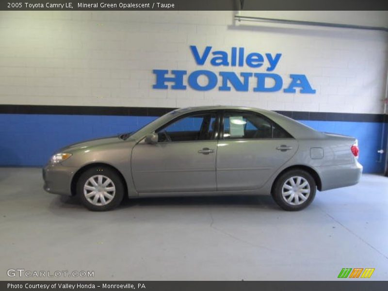 Mineral Green Opalescent / Taupe 2005 Toyota Camry LE
