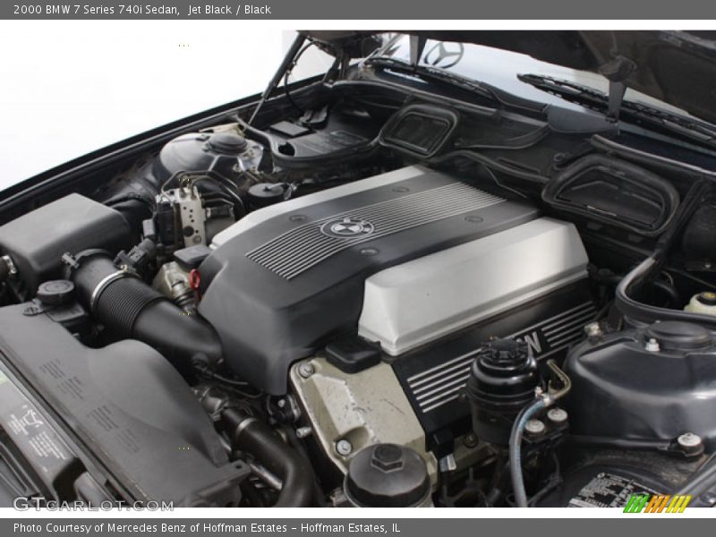  2000 7 Series 740i Sedan Engine - 4.4 Liter DOHC 32-Valve V8