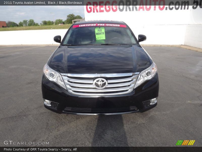 Black / Black/Bordeaux 2011 Toyota Avalon Limited