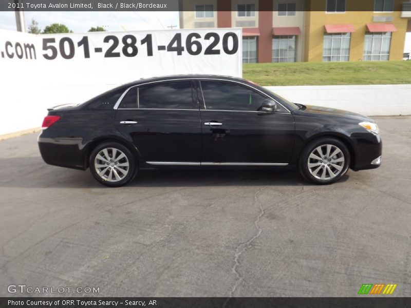 Black / Black/Bordeaux 2011 Toyota Avalon Limited