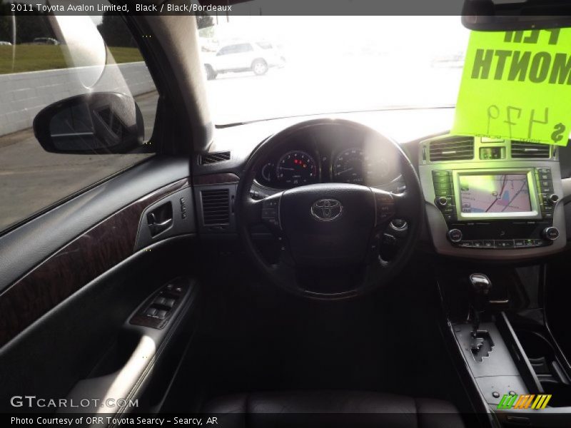 Black / Black/Bordeaux 2011 Toyota Avalon Limited
