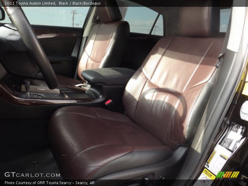 Black / Black/Bordeaux 2011 Toyota Avalon Limited