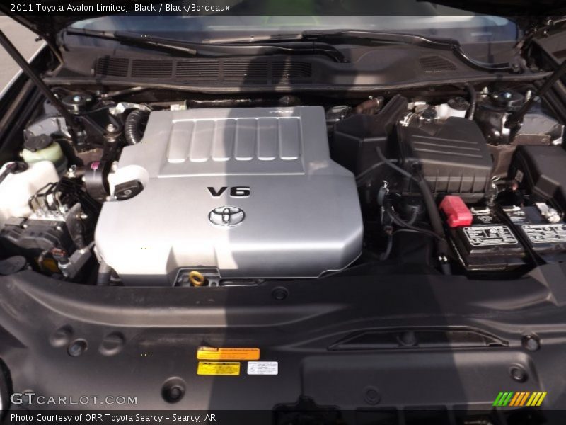 Black / Black/Bordeaux 2011 Toyota Avalon Limited