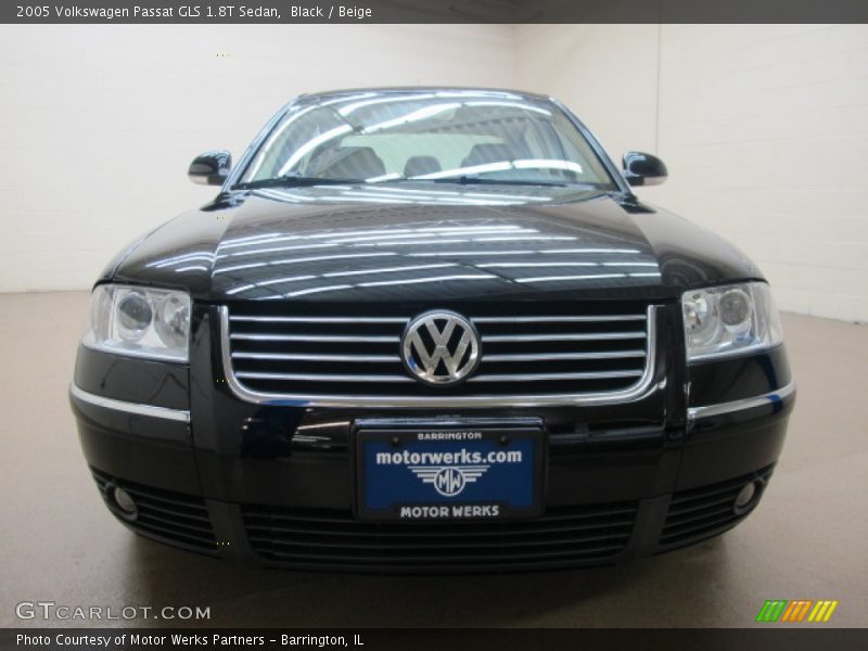 Black / Beige 2005 Volkswagen Passat GLS 1.8T Sedan