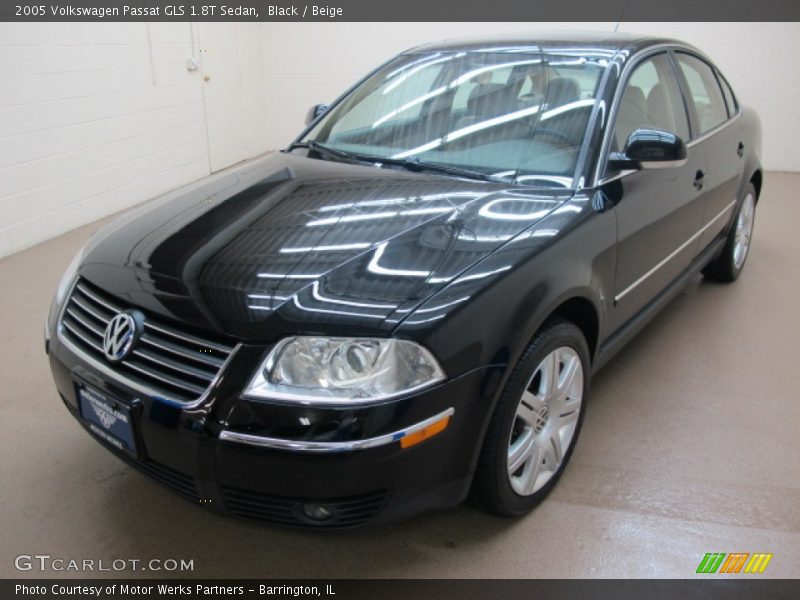 Black / Beige 2005 Volkswagen Passat GLS 1.8T Sedan
