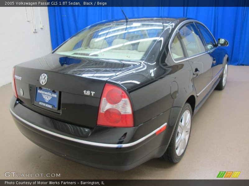 Black / Beige 2005 Volkswagen Passat GLS 1.8T Sedan