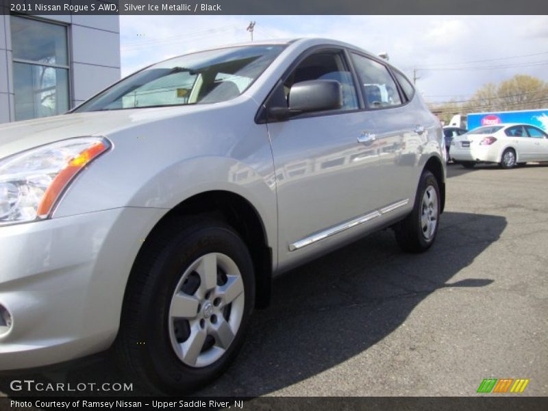 Silver Ice Metallic / Black 2011 Nissan Rogue S AWD