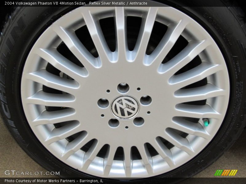 Reflex Silver Metallic / Anthracite 2004 Volkswagen Phaeton V8 4Motion Sedan