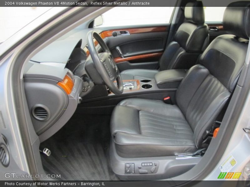 Reflex Silver Metallic / Anthracite 2004 Volkswagen Phaeton V8 4Motion Sedan