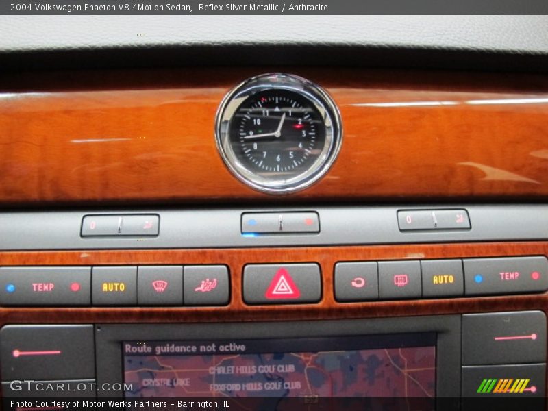 Reflex Silver Metallic / Anthracite 2004 Volkswagen Phaeton V8 4Motion Sedan