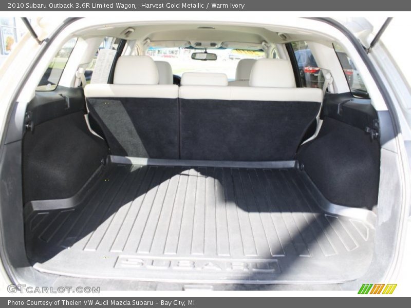 Harvest Gold Metallic / Warm Ivory 2010 Subaru Outback 3.6R Limited Wagon