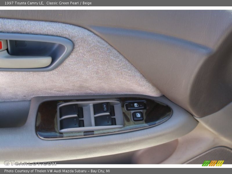 Classic Green Pearl / Beige 1997 Toyota Camry LE
