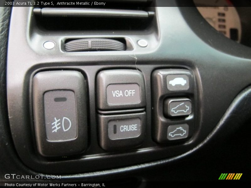 Controls of 2003 TL 3.2 Type S