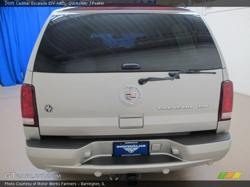 Quicksilver / Pewter 2005 Cadillac Escalade ESV AWD