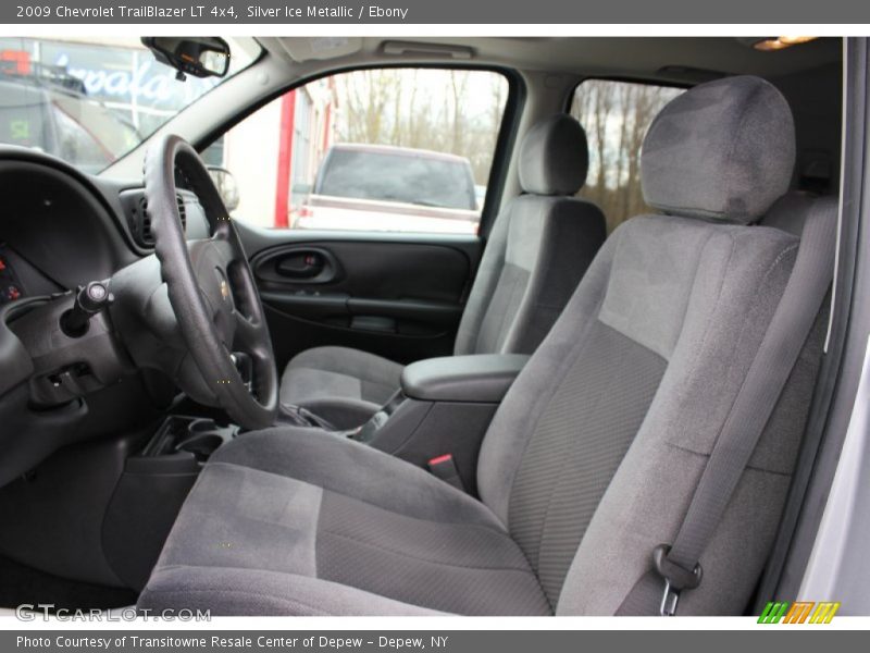 Silver Ice Metallic / Ebony 2009 Chevrolet TrailBlazer LT 4x4