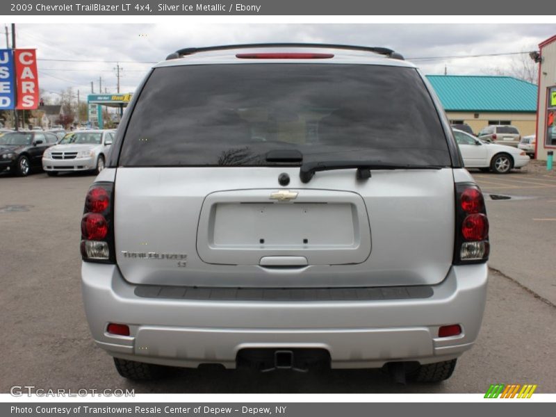 Silver Ice Metallic / Ebony 2009 Chevrolet TrailBlazer LT 4x4
