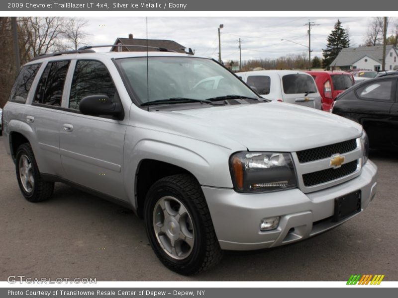 Silver Ice Metallic / Ebony 2009 Chevrolet TrailBlazer LT 4x4