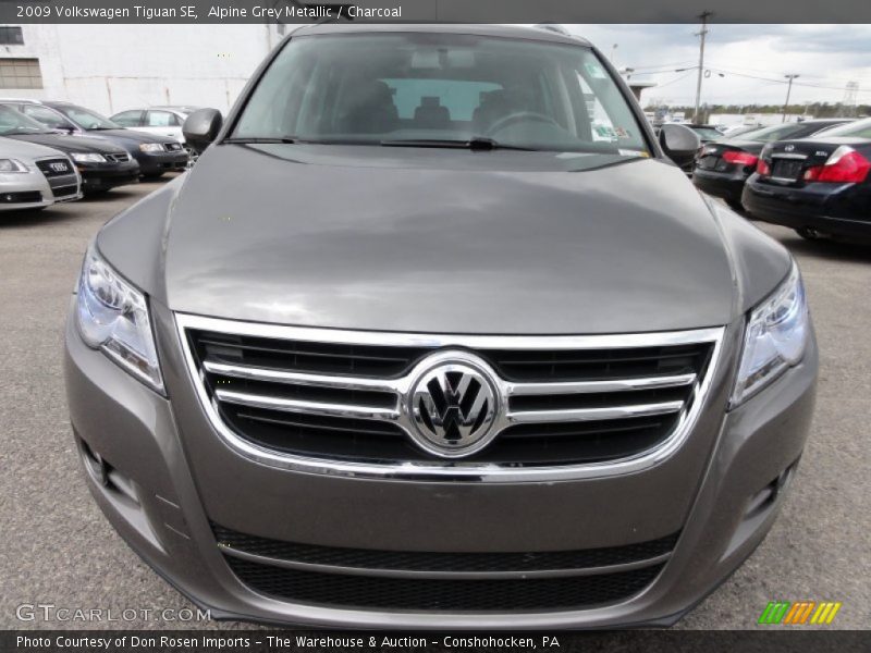 Alpine Grey Metallic / Charcoal 2009 Volkswagen Tiguan SE
