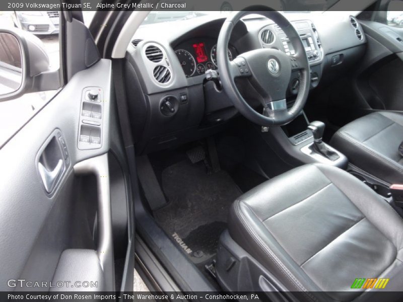 Alpine Grey Metallic / Charcoal 2009 Volkswagen Tiguan SE