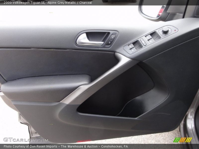 Alpine Grey Metallic / Charcoal 2009 Volkswagen Tiguan SE