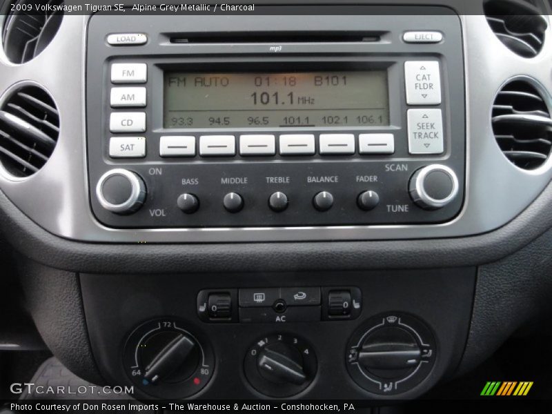 Alpine Grey Metallic / Charcoal 2009 Volkswagen Tiguan SE