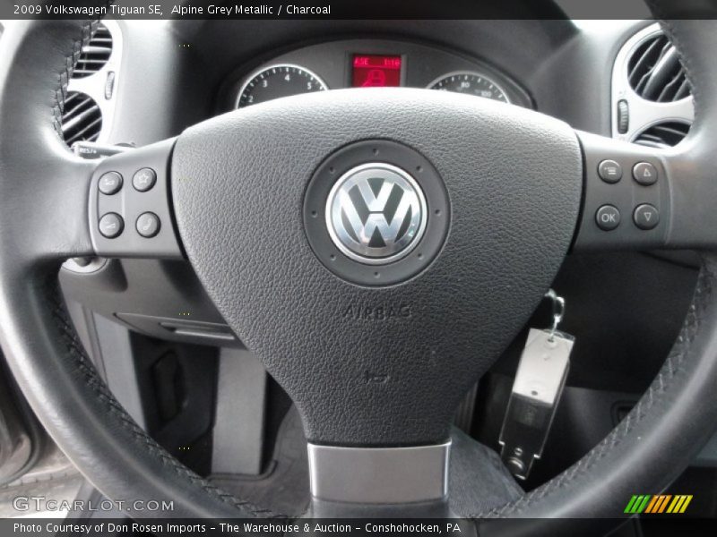 Alpine Grey Metallic / Charcoal 2009 Volkswagen Tiguan SE