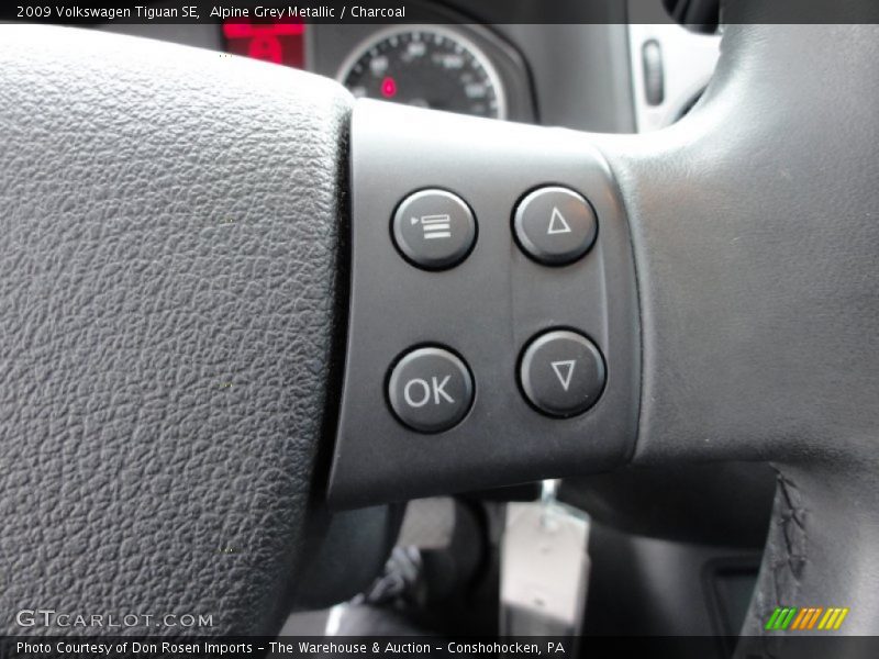 Alpine Grey Metallic / Charcoal 2009 Volkswagen Tiguan SE