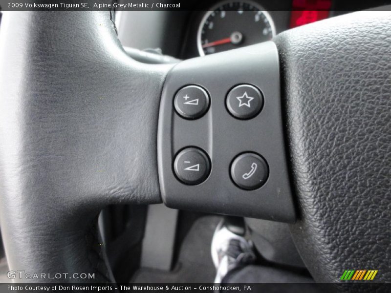 Alpine Grey Metallic / Charcoal 2009 Volkswagen Tiguan SE